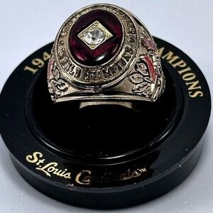 St Louis Cardinals 1946 World Series Champions Replica Ring Collectible